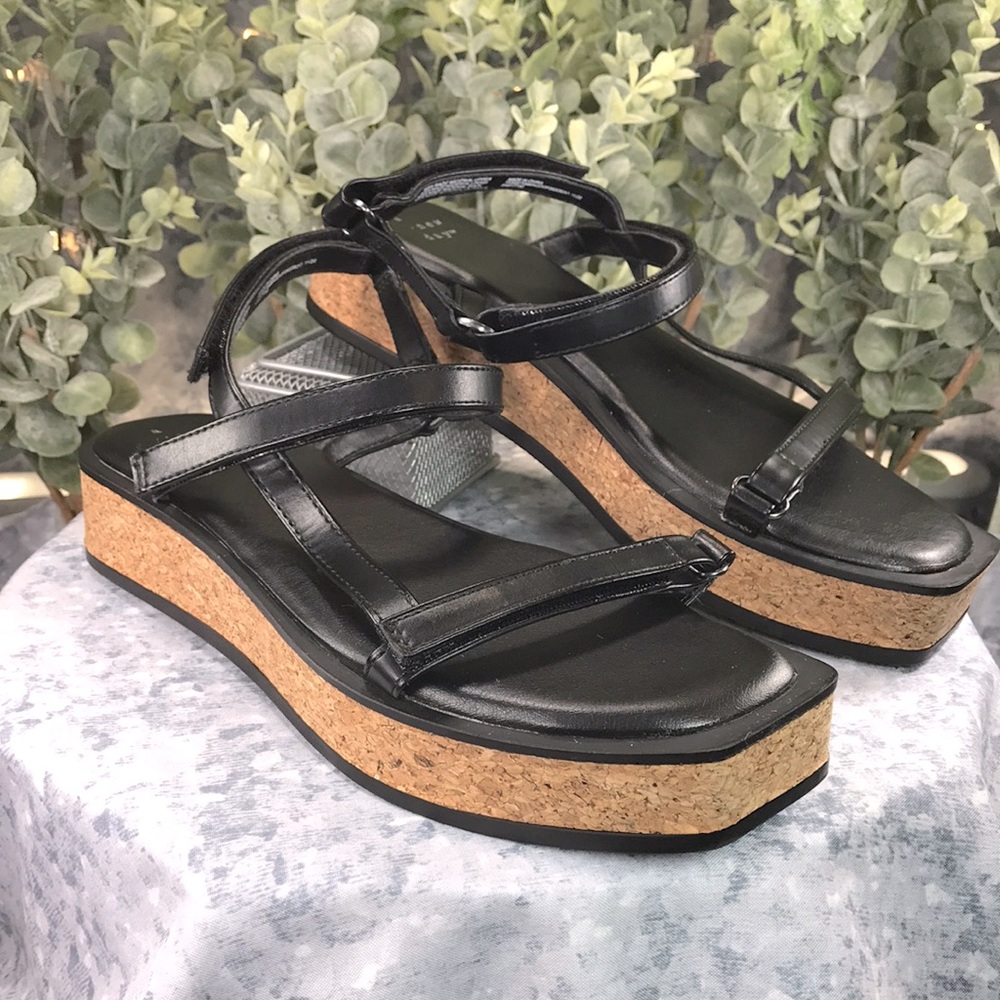 A New Day Black Corkbottom 1.5” Platform Sandals w/Velcro Straps WMS 7M☀️NWOT☀️